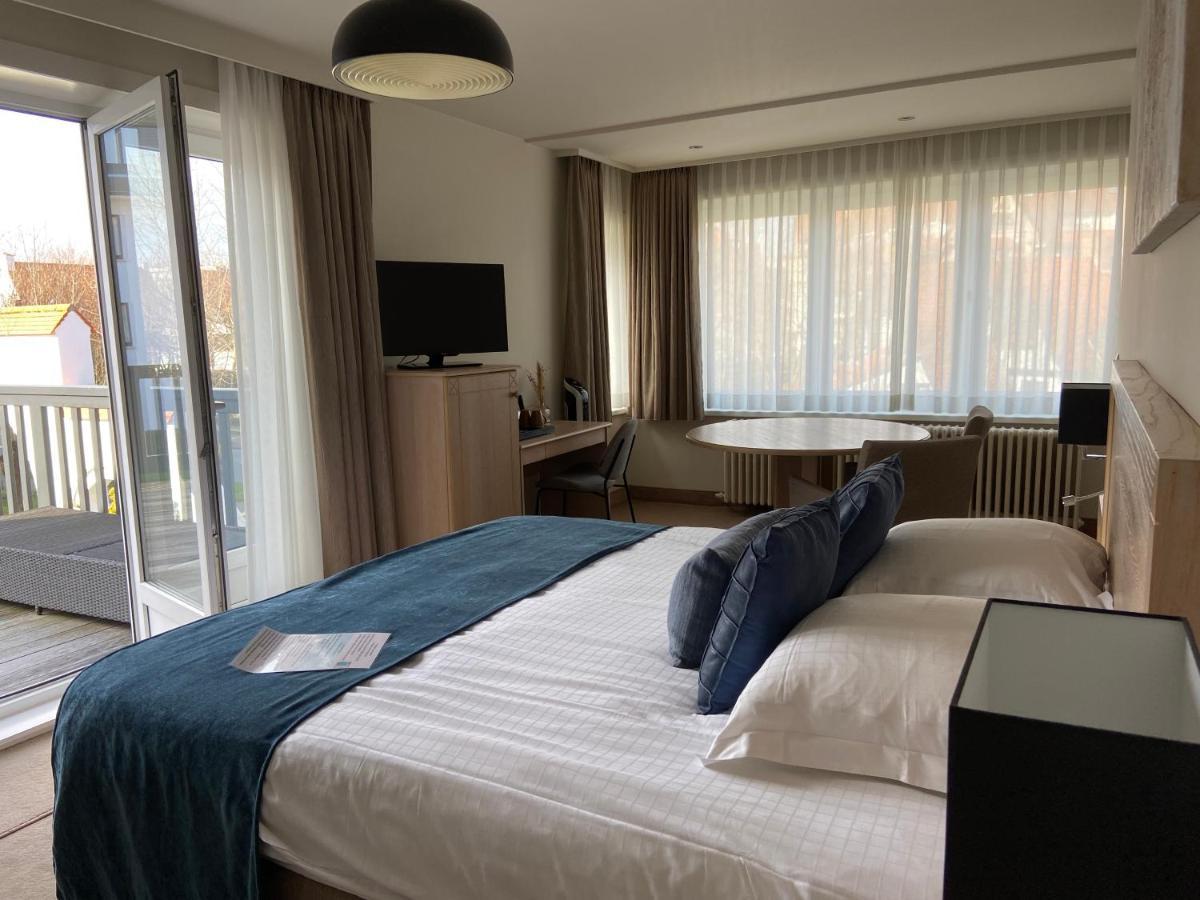 Hotel Les Arcades Knokke-Heist Bagian luar foto