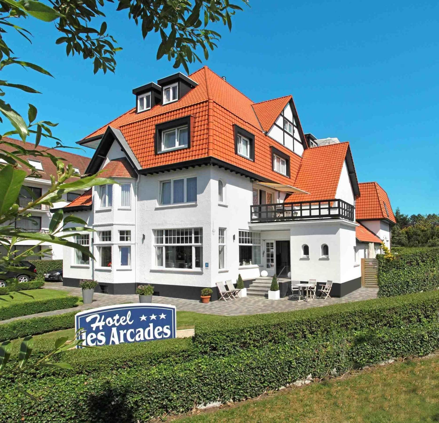 Hotel Les Arcades Knokke-Heist Bagian luar foto